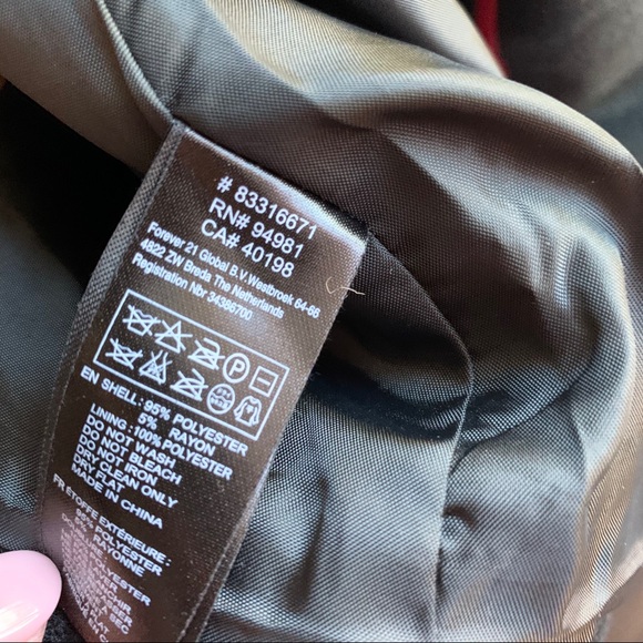 Forever 21 trench coat with belt - Picture 7 of 8